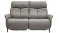 Graues zweiteiliges Sofa mit zwei hohen Rückenlehnen, gepolsterten Armlehnen und schlanken Metallbeinen.