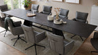Interliving - 5123, Ausziehtisch mit Glas-Keramik-Oberfläche in Oxidoptik und schwarzem Metallgestell für moderne Esszimmer und flexible Platzgestaltung