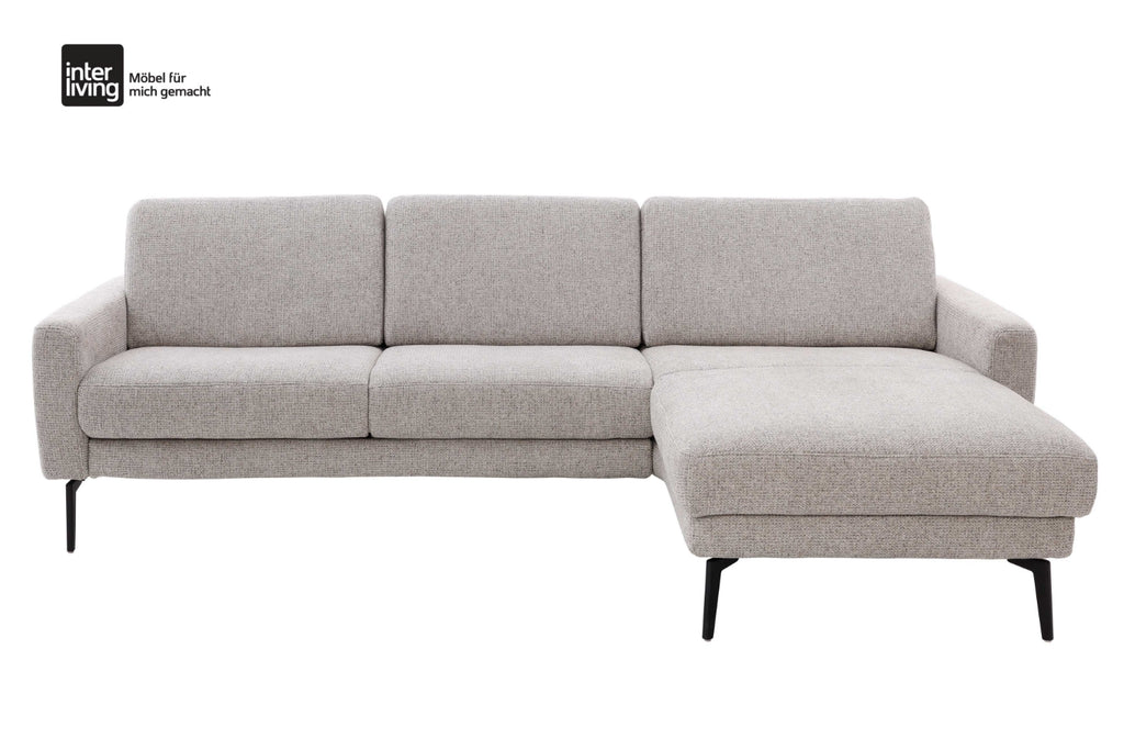 Interliving Serie 4066 Ecksofa mit grauem Stoffbezug und schwarzen Metallfüßen