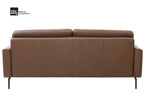 Interliving Serie 4066, 2-Sitzer-Sofa mit braunem Echtleder und mattschwarzen Metallfüßen