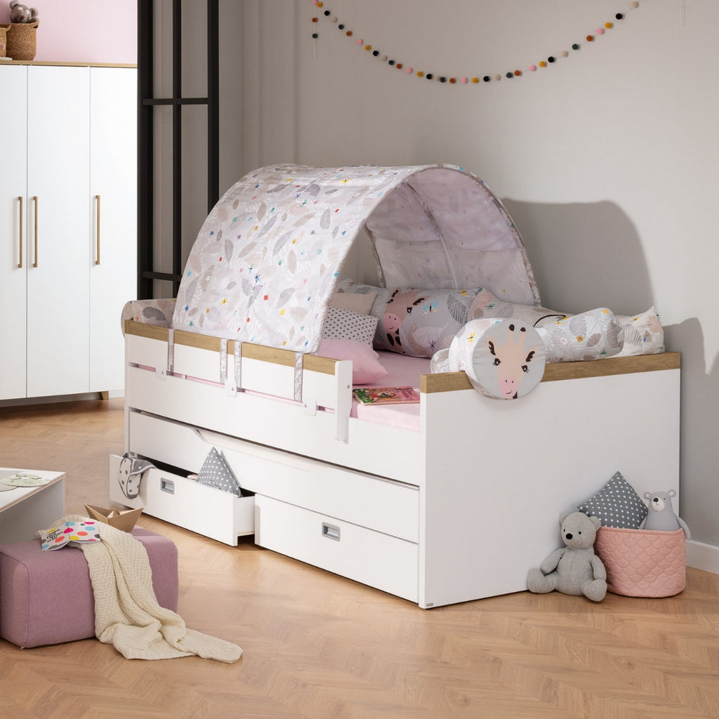 PAIDI Kira Kinderbettgestell in Kreideweiß/Eiche-Optik – stilvoll, praktisch und ideal für jedes Kinderzimmer.
