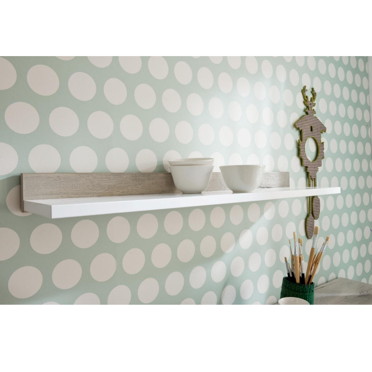 PAIDI Kira Wandregal in Kreideweiß/Eiche für das Babyzimmer – dekorativ und praktisch, sorgt für Ordnung im Kinderzimmer.