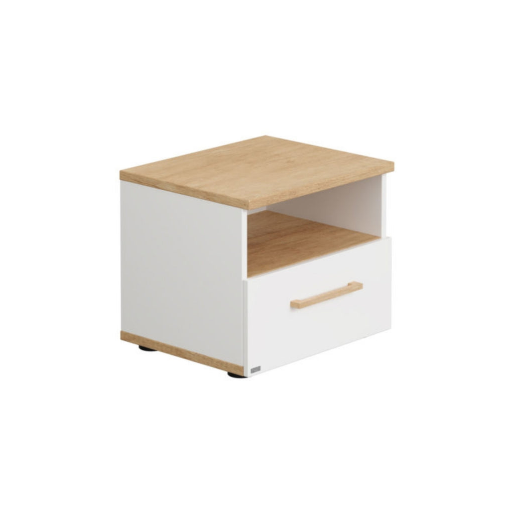 PAIDI Oscar Nachttisch: kompakt, weißer Korpus, Holzplatte, offenes Regal und Schublade mit Holzgriff.