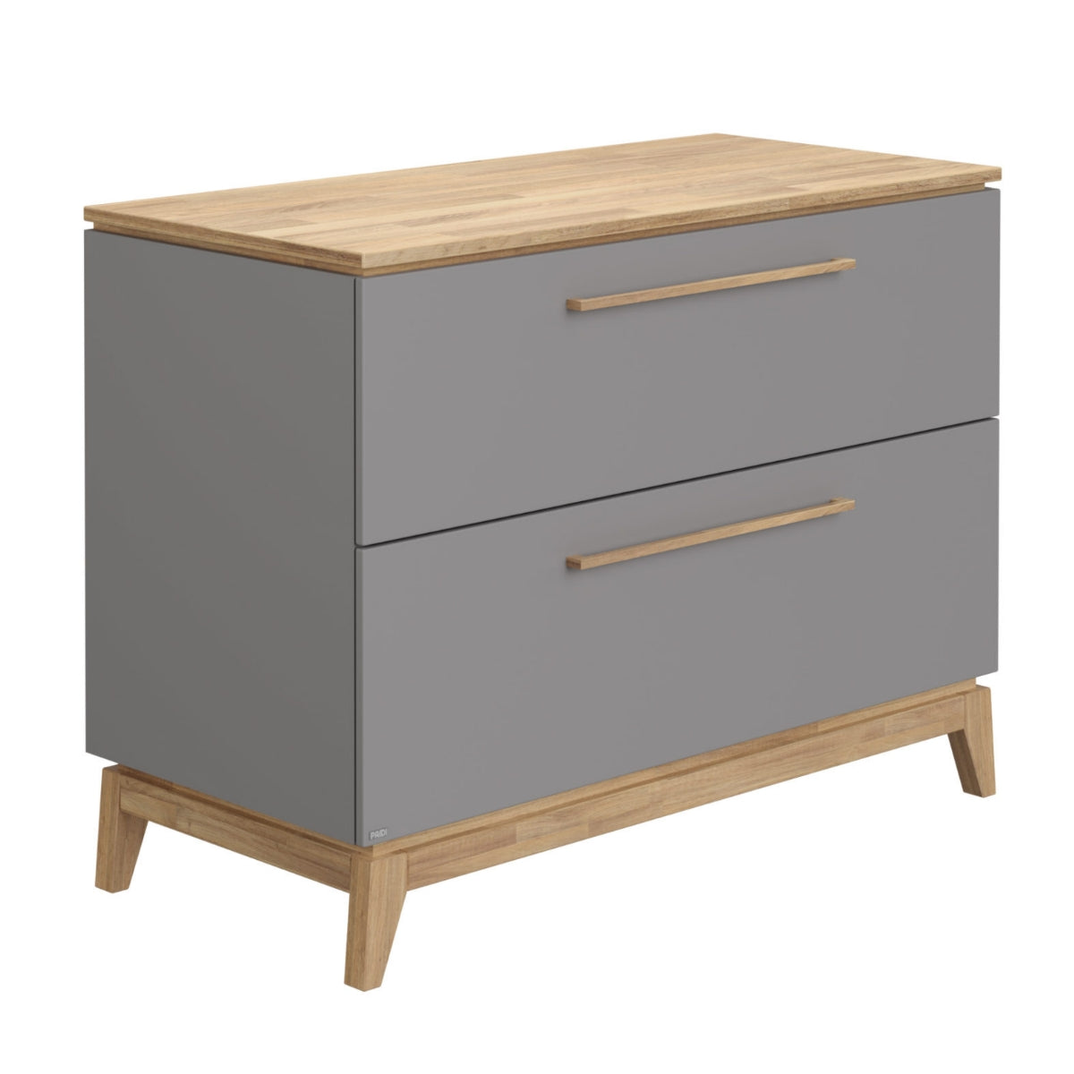 Die Wickelkommode „Sten“ von PAIDI Babyzimmer besticht durch ihr graues Gehäuse, die Holzplatte und die schräg zulaufenden Beine und sorgt so für ein stilvolles Kinderzimmer.