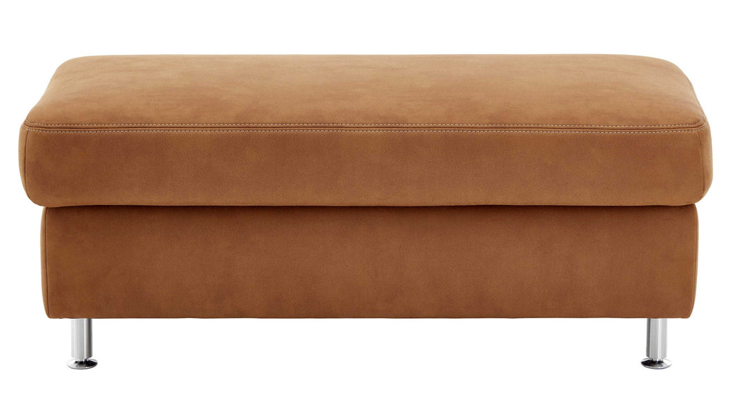 Rechteckige Ottomane Modulmaster MM-ZE1049 von Brown ZEHDENICK mit dezenten Ziernähten und vier zylindrischen Chrombeinen.